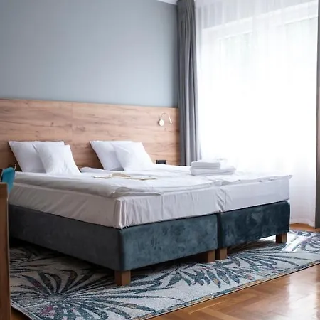 Ohana Space W Juracie 4* יוראטה